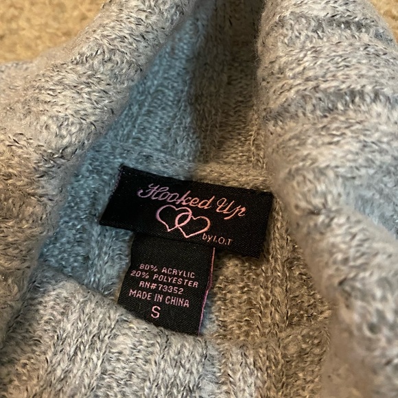 hooked up gray turtleneck sweater - Picture 3 of 5
